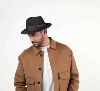 chapeau fedora chic Travis